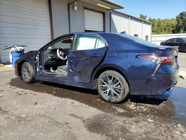 4T1G11AK3MU477632 2021 TOYOTA CAMRY - Image 2