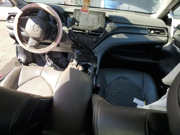 4T1G11AK3MU477632 2021 TOYOTA CAMRY - Image 8