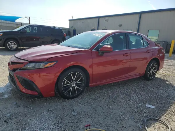 4T1G11AK3MU483768 2021 TOYOTA CAMRY - Image 1