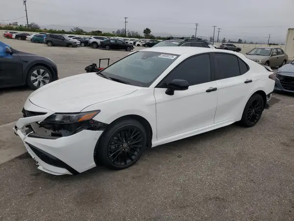 4T1G11AK3MU484466 2021 TOYOTA CAMRY - Image 1