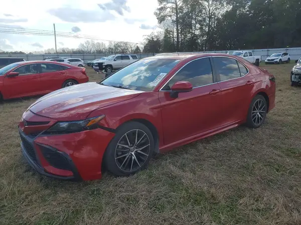 4T1G11AK3MU489005 2021 TOYOTA CAMRY - Image 1