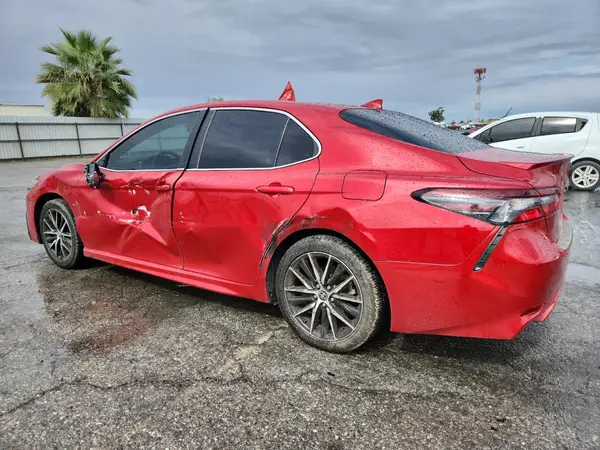 4T1G11AK3MU489358 2021 TOYOTA CAMRY - Image 2