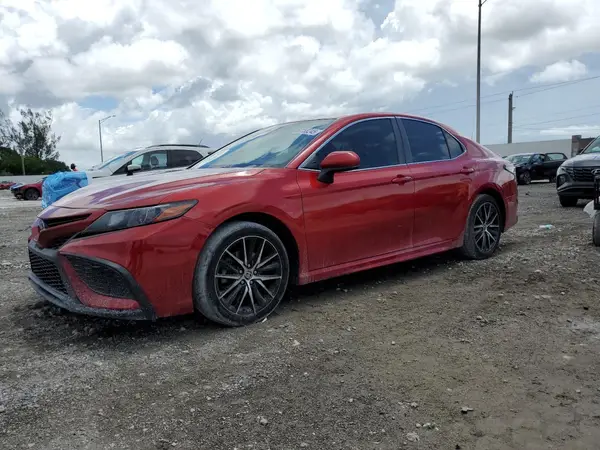 4T1G11AK3MU489781 2021 TOYOTA CAMRY - Image 1