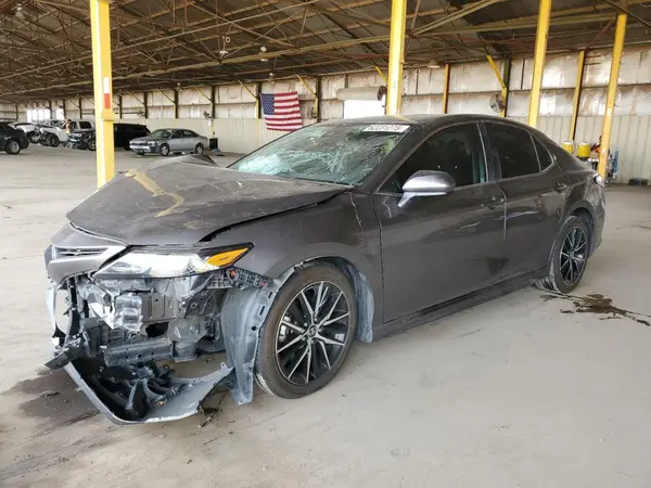 4T1G11AK3MU512377 2021 TOYOTA CAMRY - Image 1