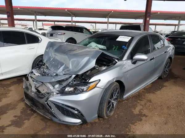 4T1G11AK3MU514758 2021 TOYOTA CAMRY - Image 2