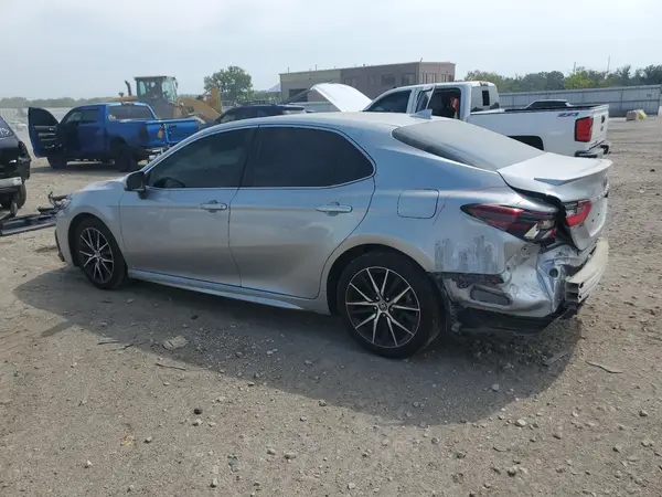 4T1G11AK3MU517658 2021 TOYOTA CAMRY - Image 2