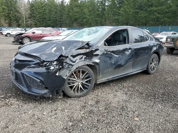 4T1G11AK3MU519510 2021 TOYOTA CAMRY - Image 1