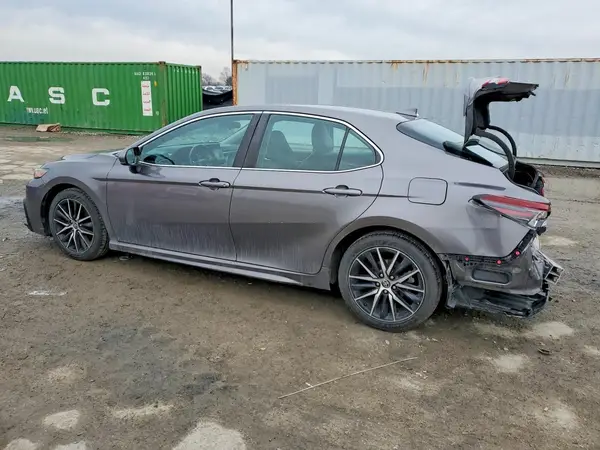 4T1G11AK3MU520947 2021 TOYOTA CAMRY - Image 2