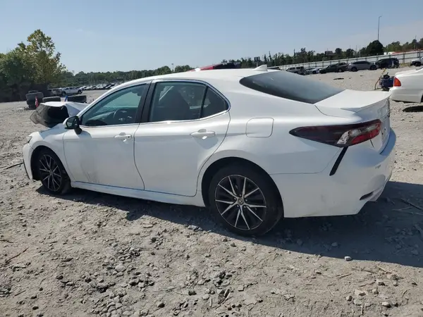 4T1G11AK3MU525565 2021 TOYOTA CAMRY - Image 2