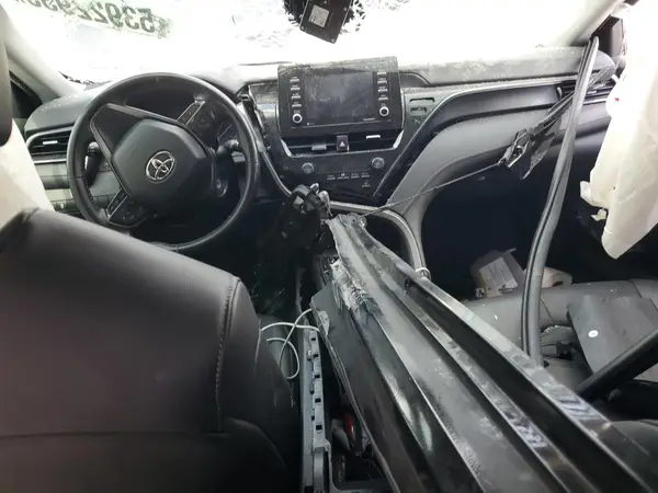 4T1G11AK3MU526571 2021 TOYOTA CAMRY - Image 8