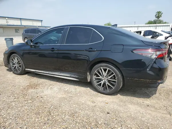 4T1G11AK3MU526683 2021 TOYOTA CAMRY - Image 2