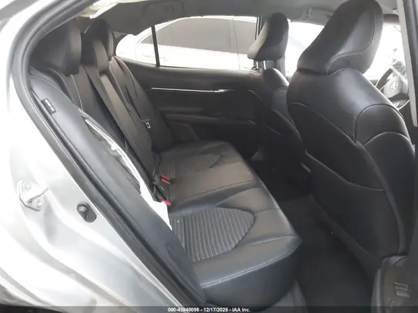 4T1G11AK3MU528045 2021 TOYOTA CAMRY - Image 8
