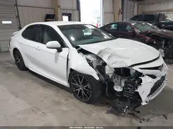 4T1G11AK3MU528448 2021 TOYOTA CAMRY