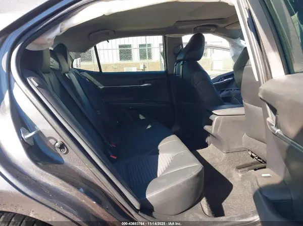 4T1G11AK3MU529972 2021 TOYOTA CAMRY - Image 8