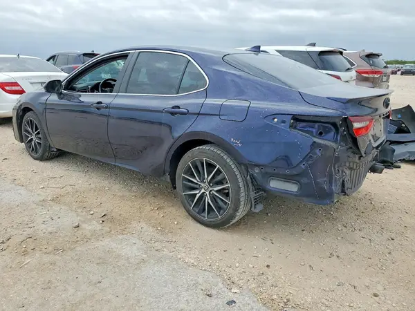 4T1G11AK3MU534301 2021 TOYOTA CAMRY - Image 2