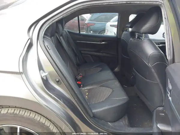 4T1G11AK3MU537683 2021 TOYOTA CAMRY - Image 8