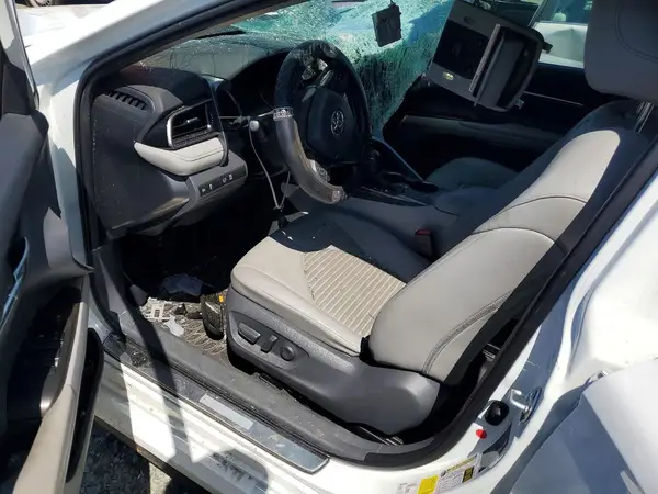 4T1G11AK3MU538638 2021 TOYOTA CAMRY - Image 8