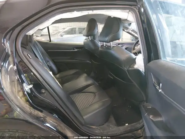 4T1G11AK3MU541281 2021 TOYOTA CAMRY - Image 8