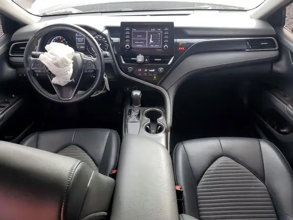 4T1G11AK3MU548960 2021 TOYOTA CAMRY - Image 8