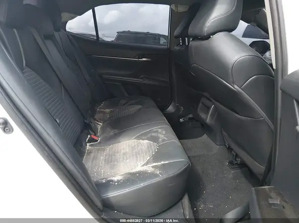 4T1G11AK3MU549350 2021 TOYOTA CAMRY - Image 8