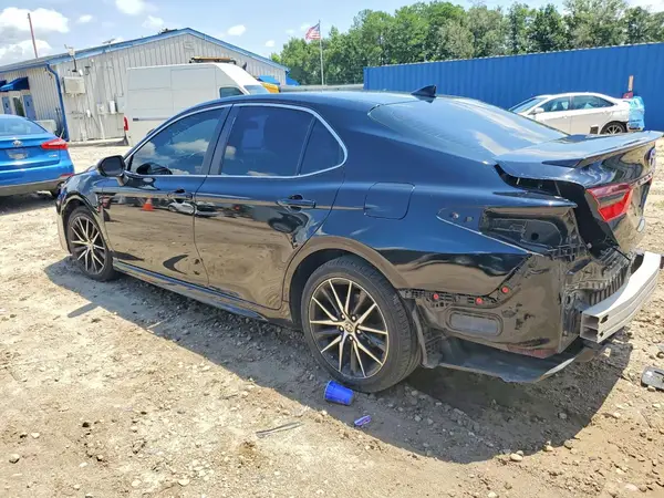 4T1G11AK3MU551292 2021 TOYOTA CAMRY - Image 2
