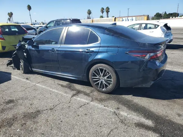 4T1G11AK3MU555097 2021 TOYOTA CAMRY - Image 2