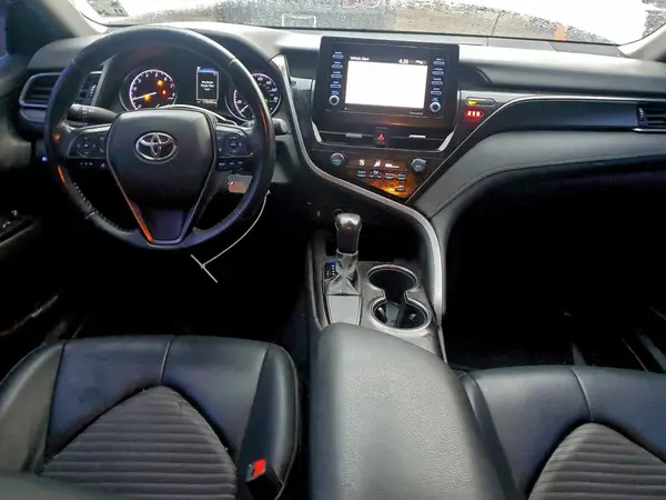4T1G11AK3MU555178 2021 TOYOTA CAMRY - Image 8