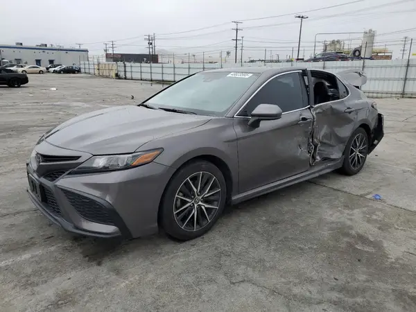 4T1G11AK3MU556170 2021 TOYOTA CAMRY - Image 1