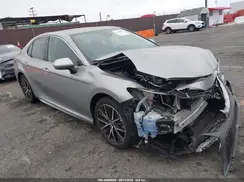 4T1G11AK3MU558565 2021 TOYOTA CAMRY
