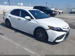 4T1G11AK3MU559585 2021 TOYOTA CAMRY