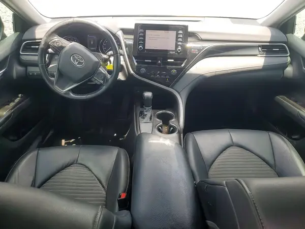 4T1G11AK3MU560185 2021 TOYOTA CAMRY - Image 8
