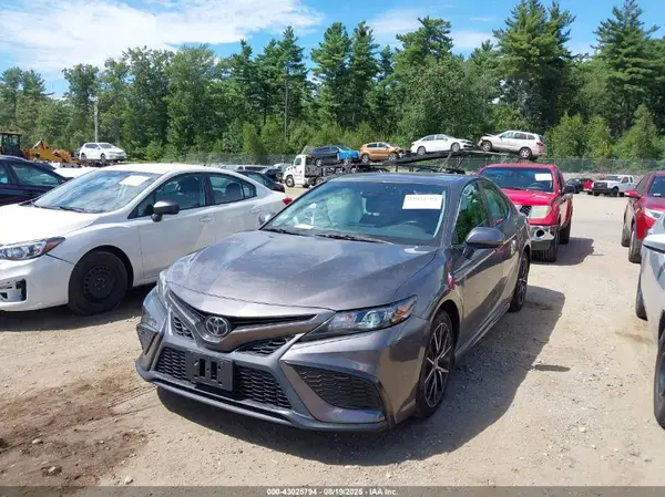 4T1G11AK3MU567394 2021 TOYOTA CAMRY - Image 2