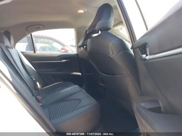 4T1G11AK3MU568724 2021 TOYOTA CAMRY - Image 8