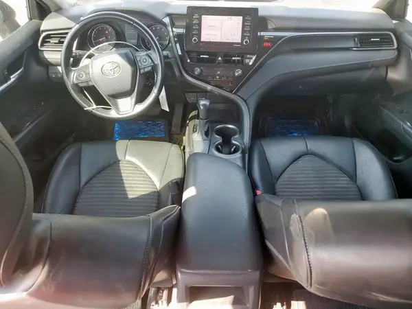 4T1G11AK3MU583868 2021 TOYOTA CAMRY - Image 8