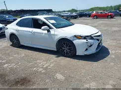 4T1G11AK3MU586236 2021 TOYOTA CAMRY