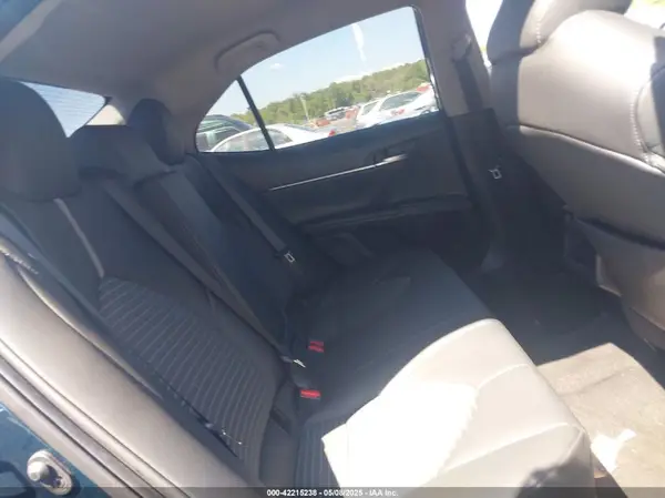 4T1G11AK3MU597205 2021 TOYOTA CAMRY - Image 8