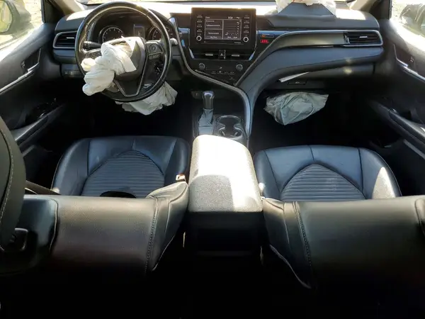 4T1G11AK3MU601382 2021 TOYOTA CAMRY - Image 8