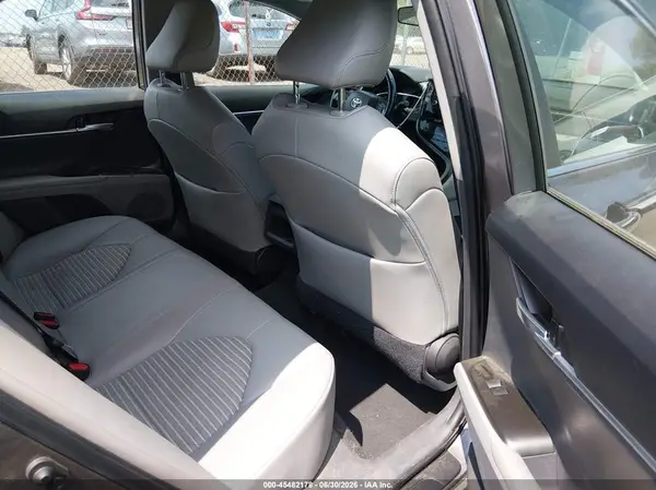 4T1G11AK3MU603097 2021 TOYOTA CAMRY - Image 8