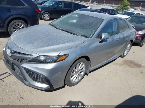 4T1G11AK3MU613239 2021 TOYOTA CAMRY - Image 2