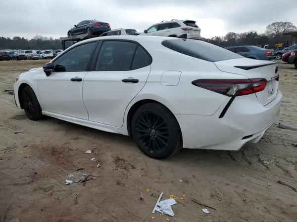 4T1G11AK3NU012494 2022 TOYOTA CAMRY - Image 2