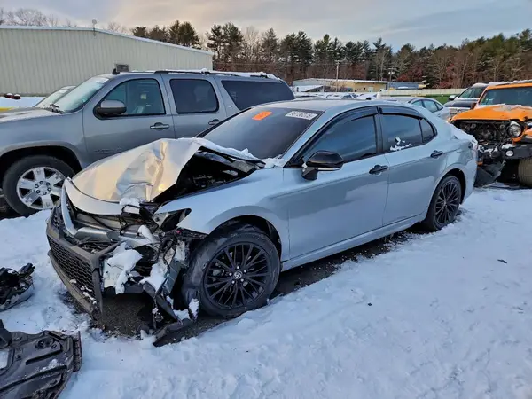 4T1G11AK3NU028470 2022 TOYOTA CAMRY - Image 1