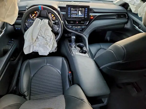 4T1G11AK3NU028470 2022 TOYOTA CAMRY - Image 8