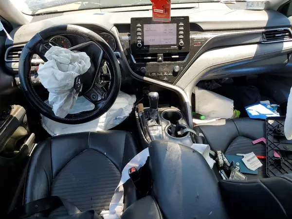 4T1G11AK3NU050551 2022 TOYOTA CAMRY - Image 8