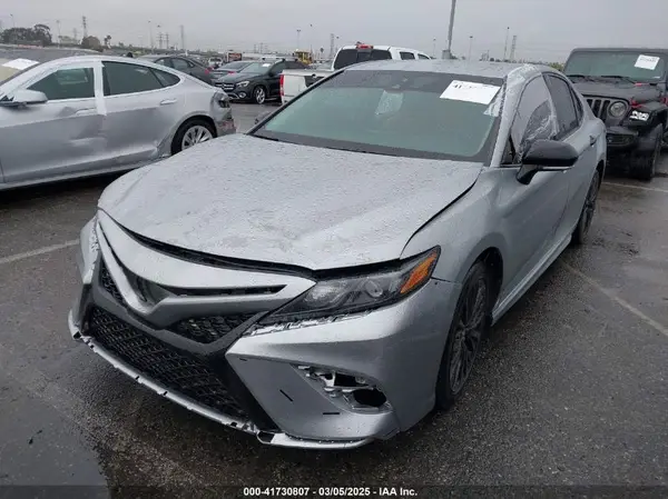 4T1G11AK3NU057712 2022 TOYOTA CAMRY - Image 2