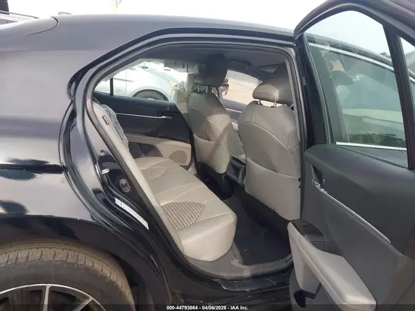 4T1G11AK3NU060013 2022 TOYOTA CAMRY - Image 8