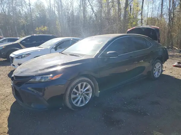 4T1G11AK3NU065843 2022 TOYOTA CAMRY - Image 1