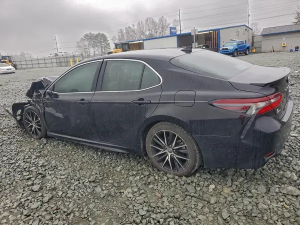 4T1G11AK3NU066622 2022 TOYOTA CAMRY - Image 2