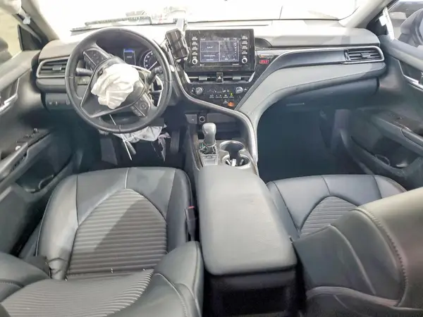 4T1G11AK3NU069875 2022 TOYOTA CAMRY - Image 8