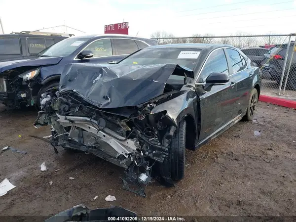 4T1G11AK3NU072940 2022 TOYOTA CAMRY - Image 2