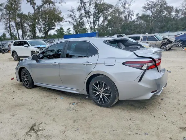 4T1G11AK3NU618863 2022 TOYOTA CAMRY - Image 2